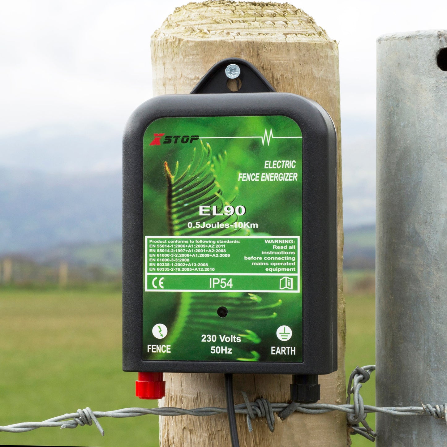 EL90 230v Mains Powered Electric Fence Energiser 0.5J - 10Km
